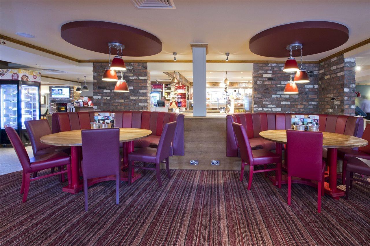 Premier Inn Premier Inn Bideford Exteriér fotografie