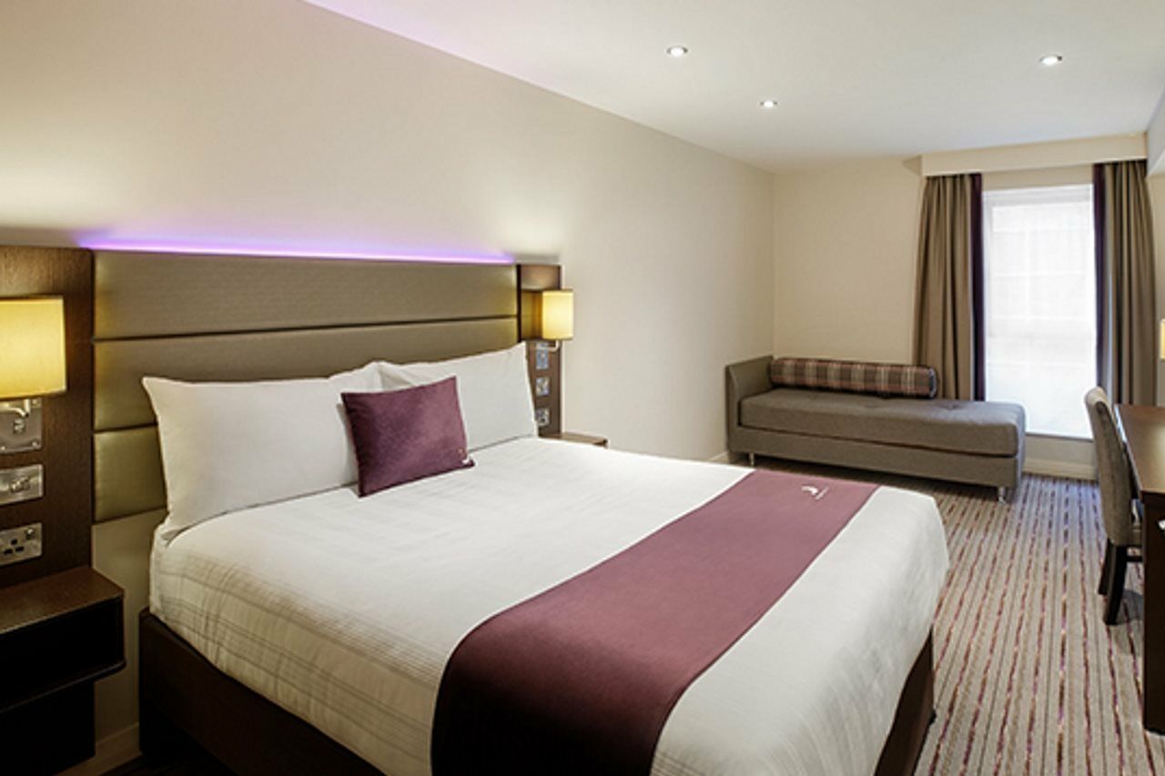 Premier Inn Premier Inn Bideford Exteriér fotografie